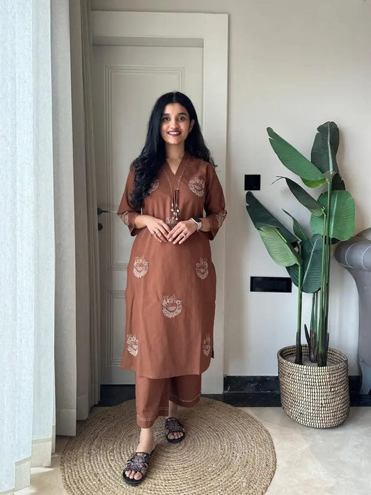 Brown Cotton Co-ord Set with Tagai Thread Work & Latkan Dori
